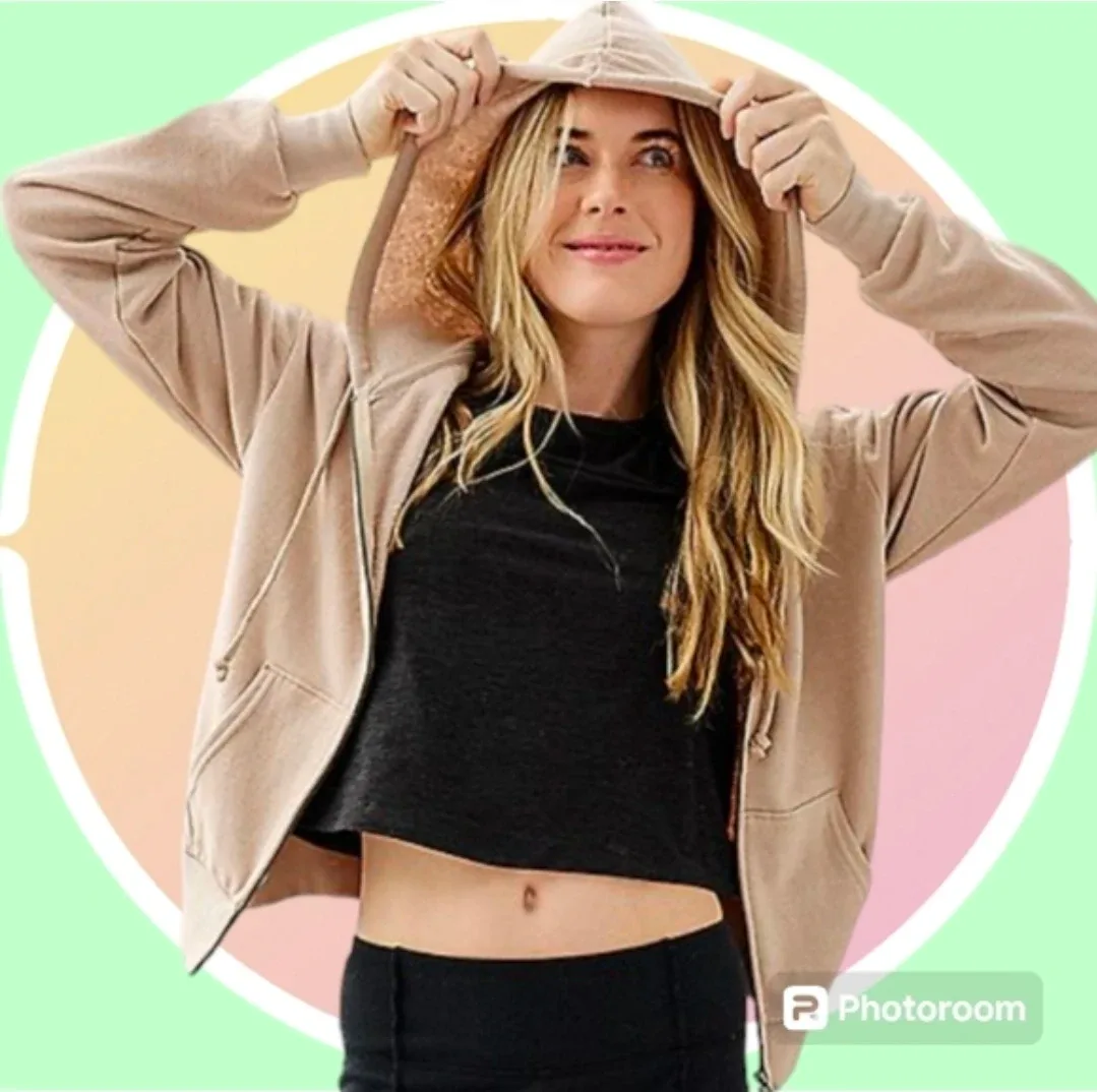 #Cleanout ♻️ NWT Zip Up Hoodie w Pockets 3XL image indicator(2)