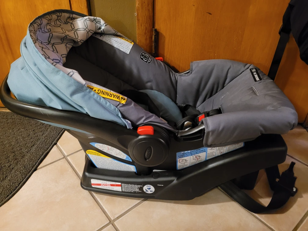 Graco SnugRide 30 Infant Car Seat - photo 4