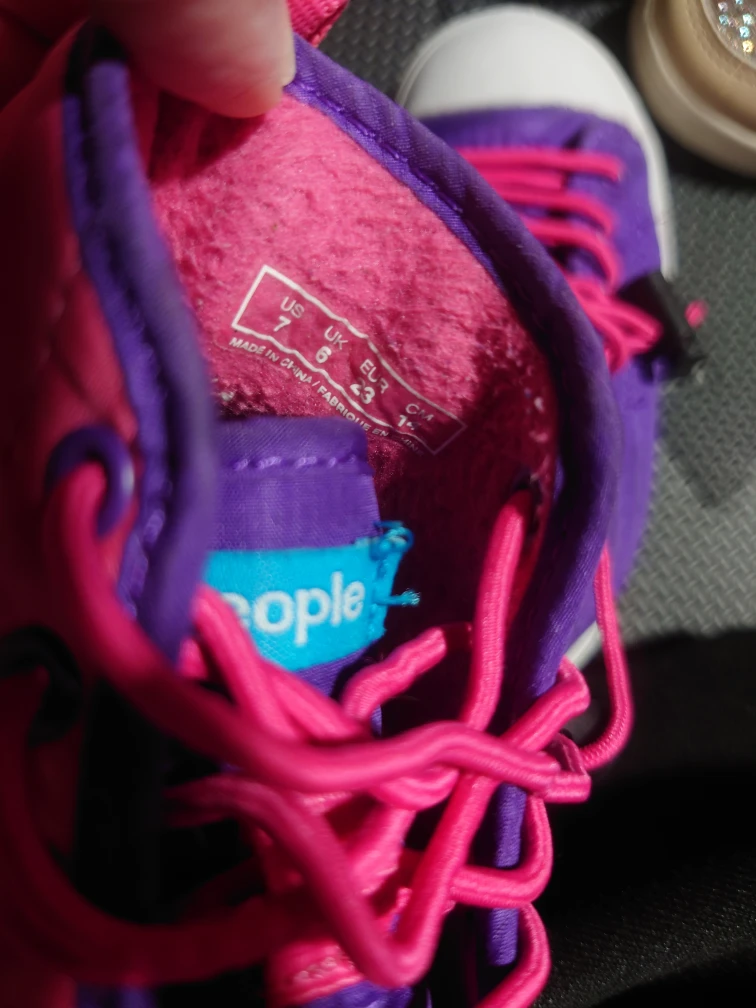 Kids Native Shoes, US Size 7 - photo 2