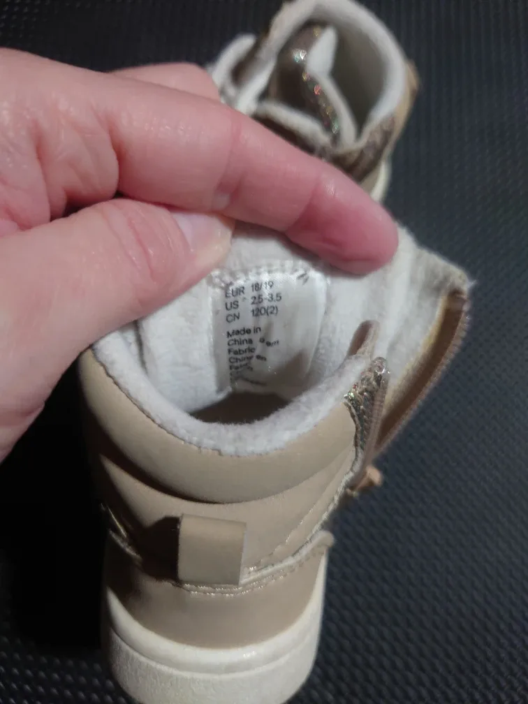 Kids Native Shoes, US Size 7 image indicator(3)