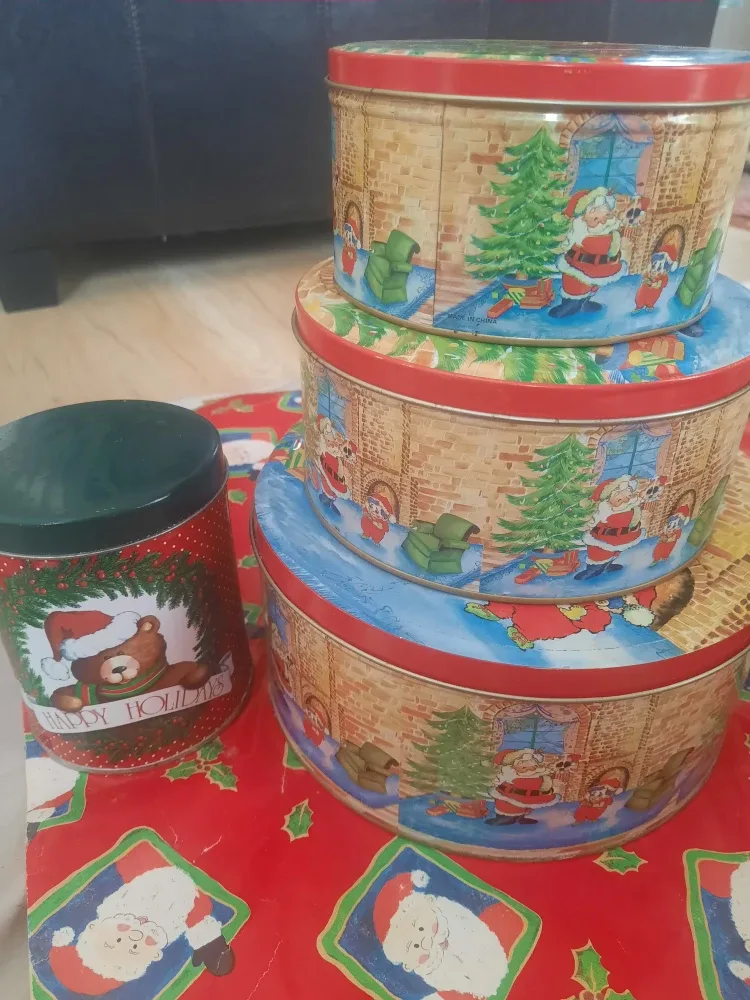 Vintage Christmas Tin Set 3pc +1
