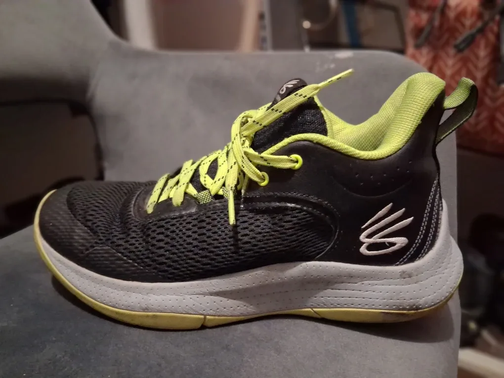 Under Armour Stephen Curry 8 Basketball Shoes