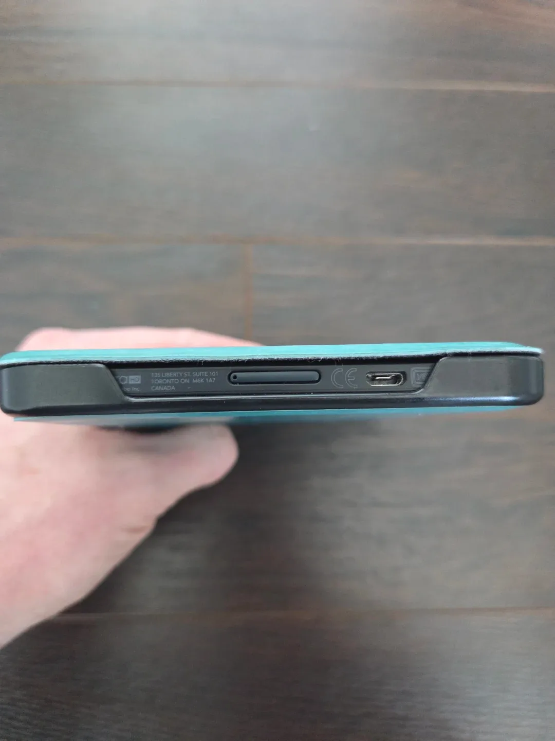 Kobo eReader with Cover image indicator(3)