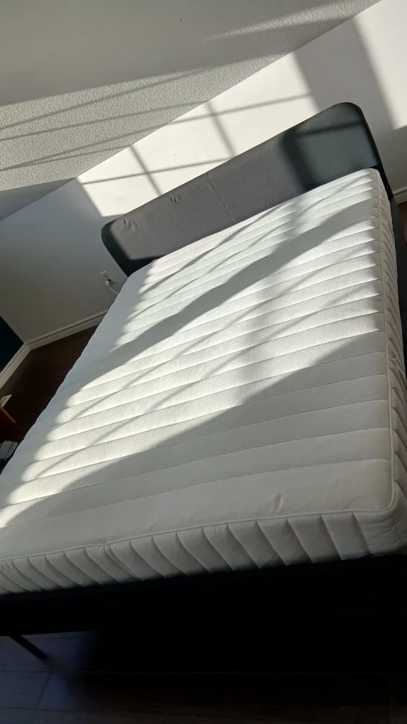 IKEA VALEVÅG Queen Bed Frame & Mattress image indicator(6)