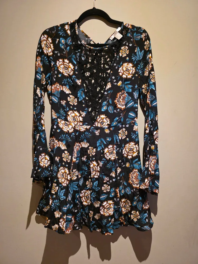 Forever 21 Floral Dress - Size M
