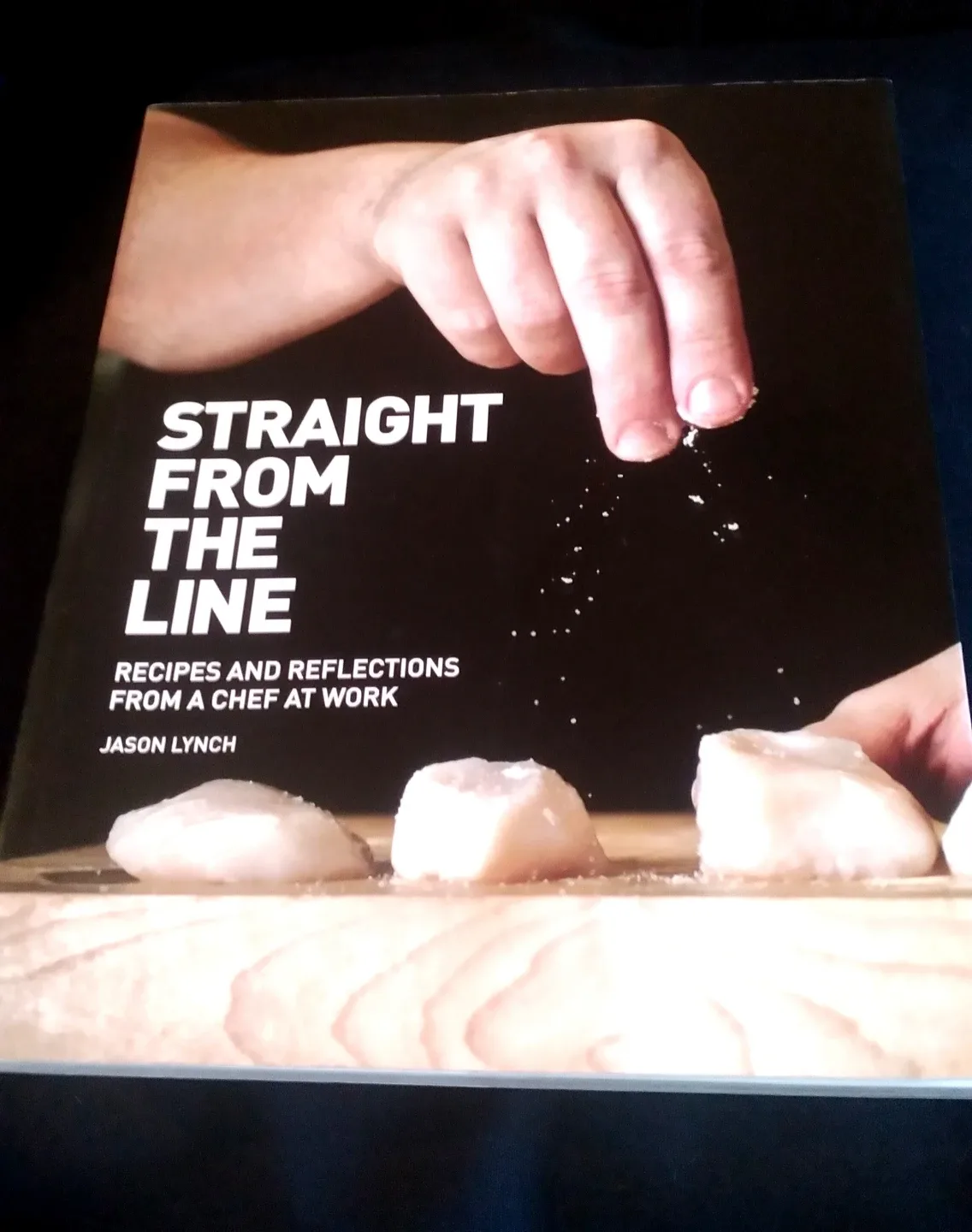 COOKBOOK - STRAIGHT FROM THE LINE - SOFTCOVER