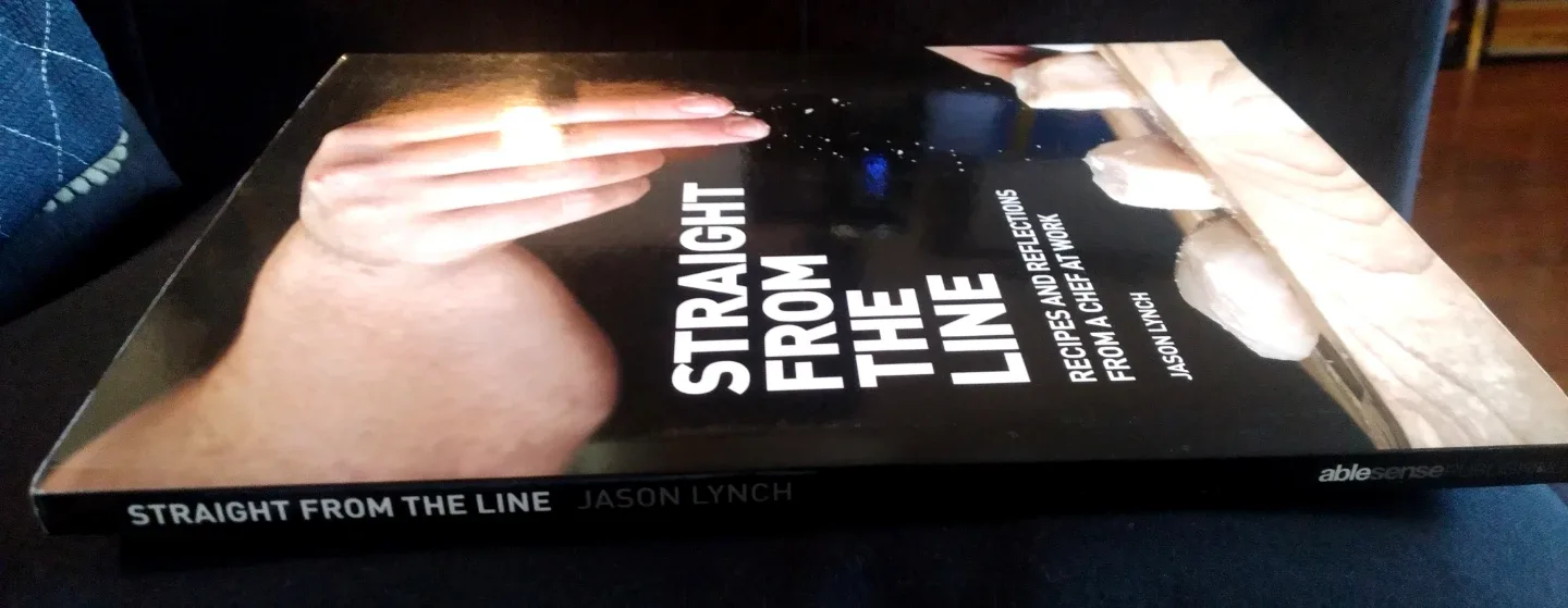 COOKBOOK - STRAIGHT FROM THE LINE - SOFTCOVER image indicator(2)