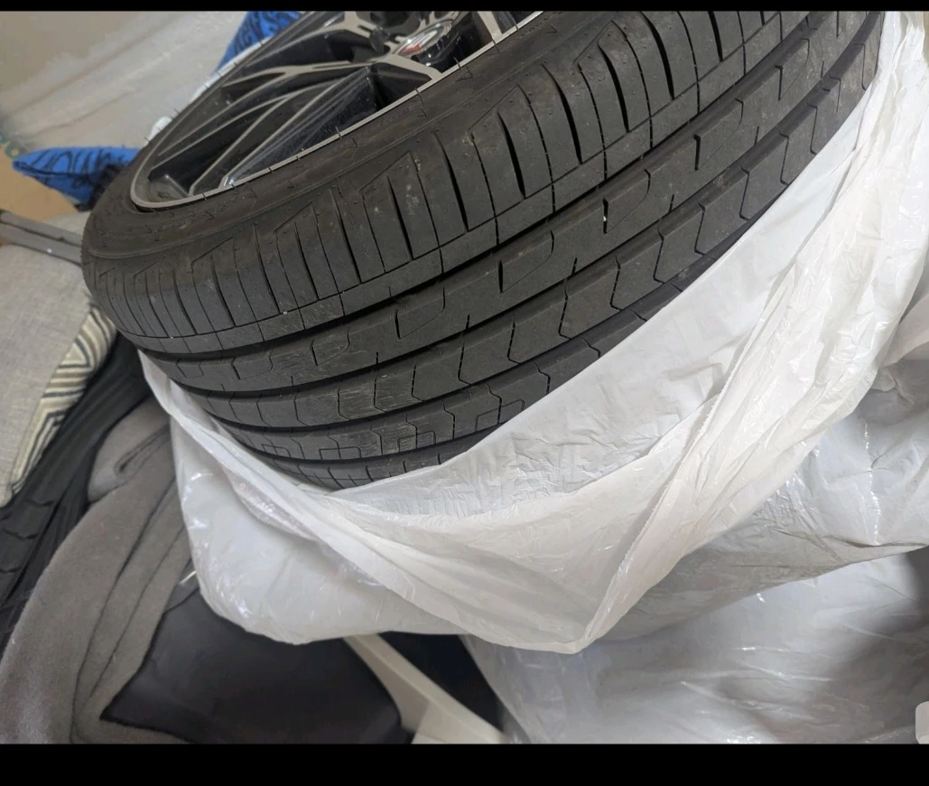 Set of Sport Tuning Wheels 225/40ZR18