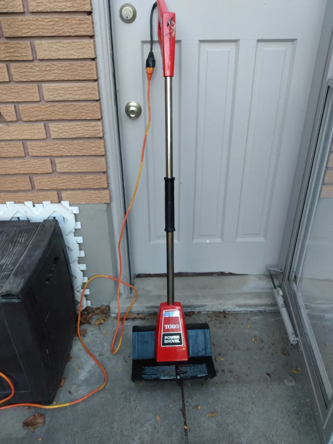 Toro Power Shovel - corded
