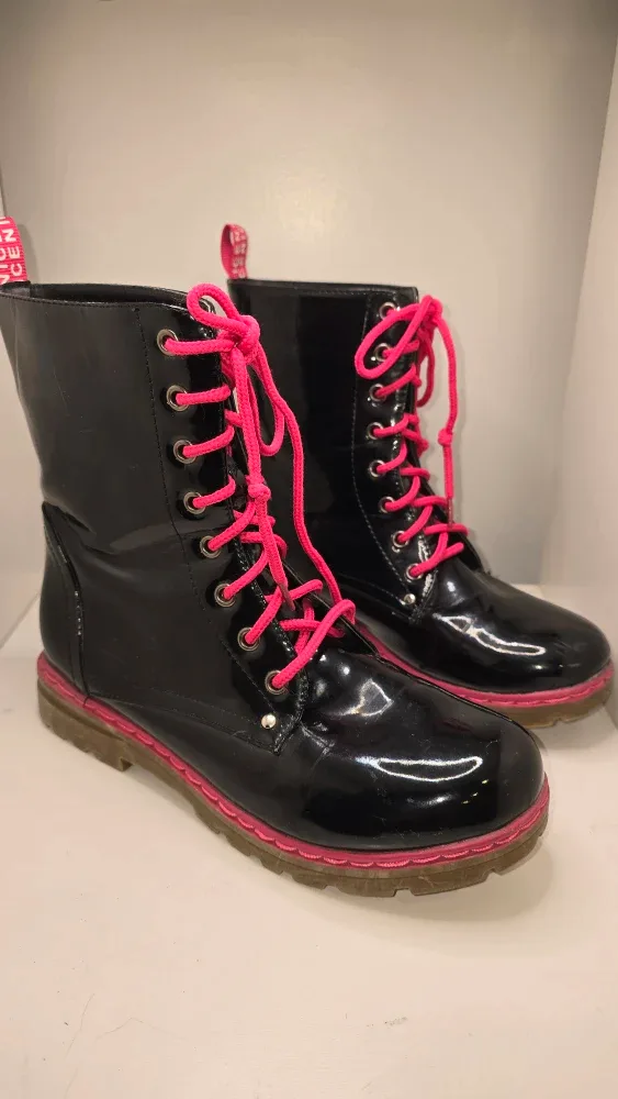 Carrini Black Patent Boots - Size 7 #Cleanout