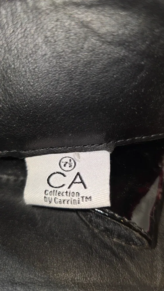 Carrini Black Patent Boots - Size 7 #Cleanout image indicator(6)