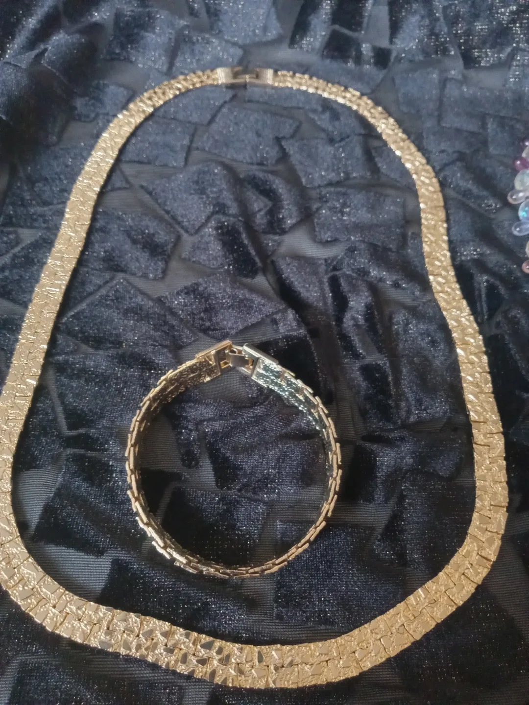 Necklace and Bracelet Set image indicator(2)