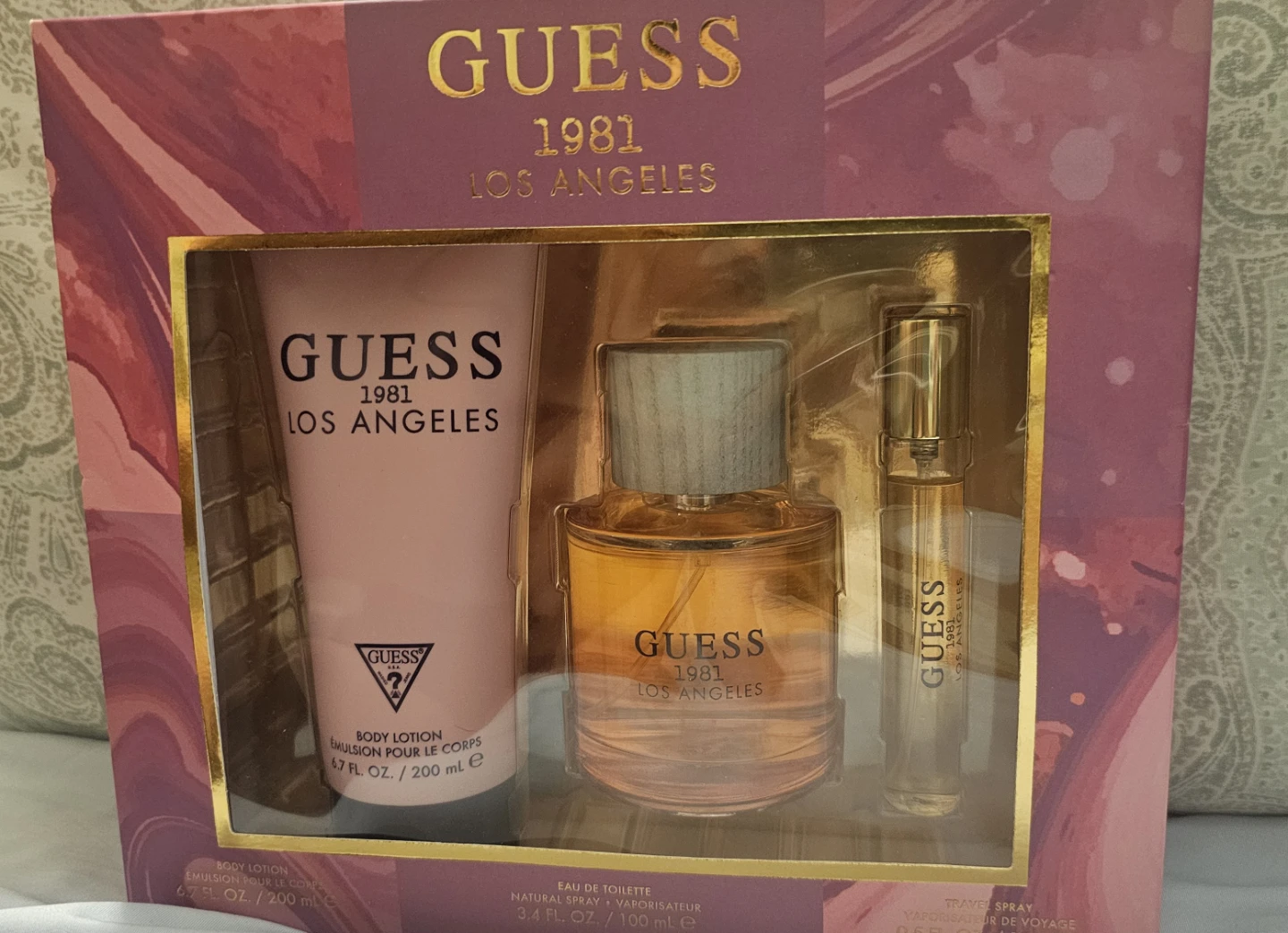 Guess 1981 Los Angeles Natural Sprays & Lotion Gift Set - photo 2