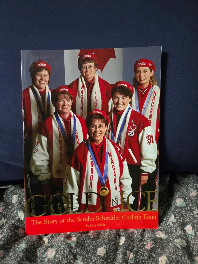 Gold on Ice: Sandra Schmirler Curling Team Book image indicator(2)