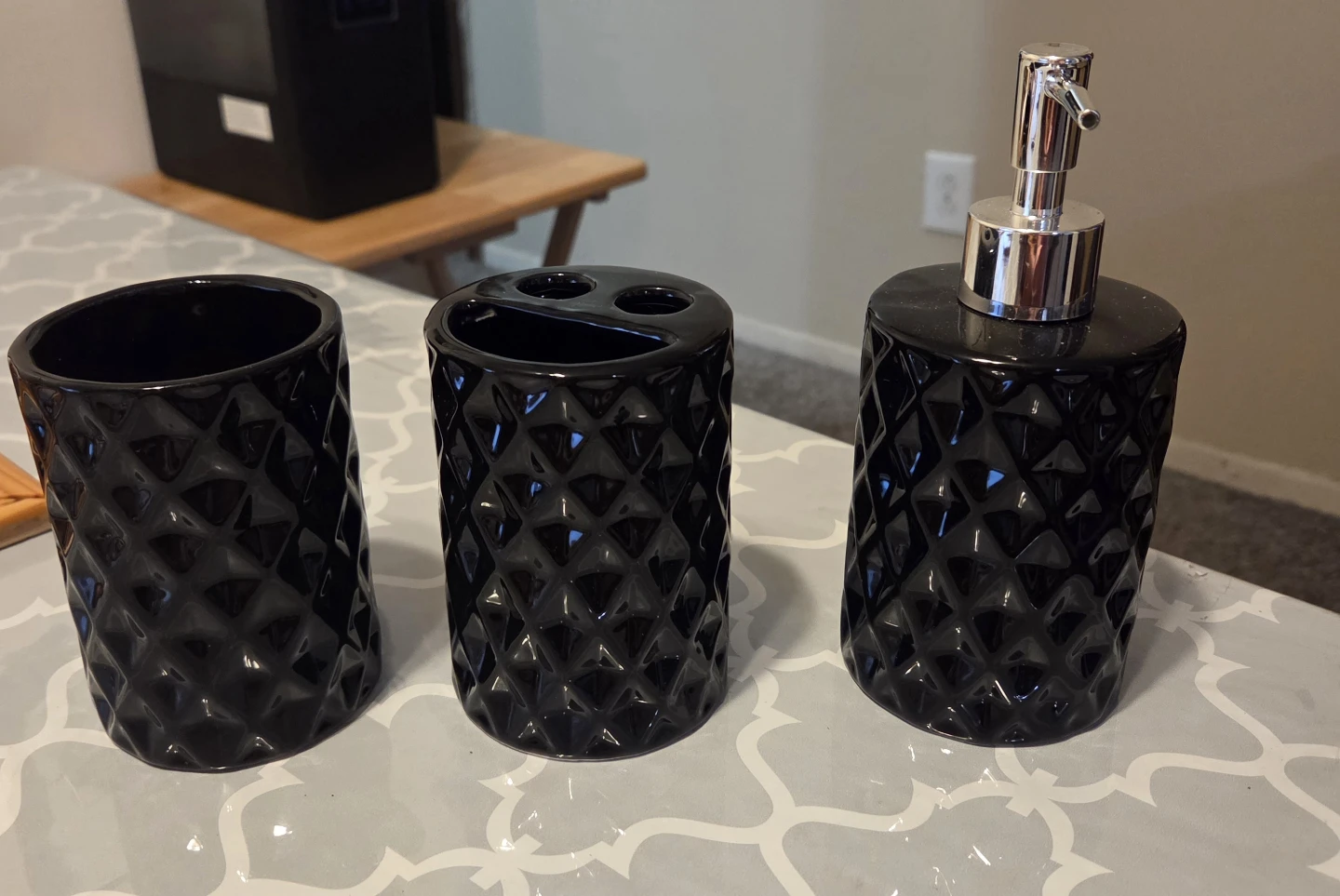 Black Bathroom Accessory Set