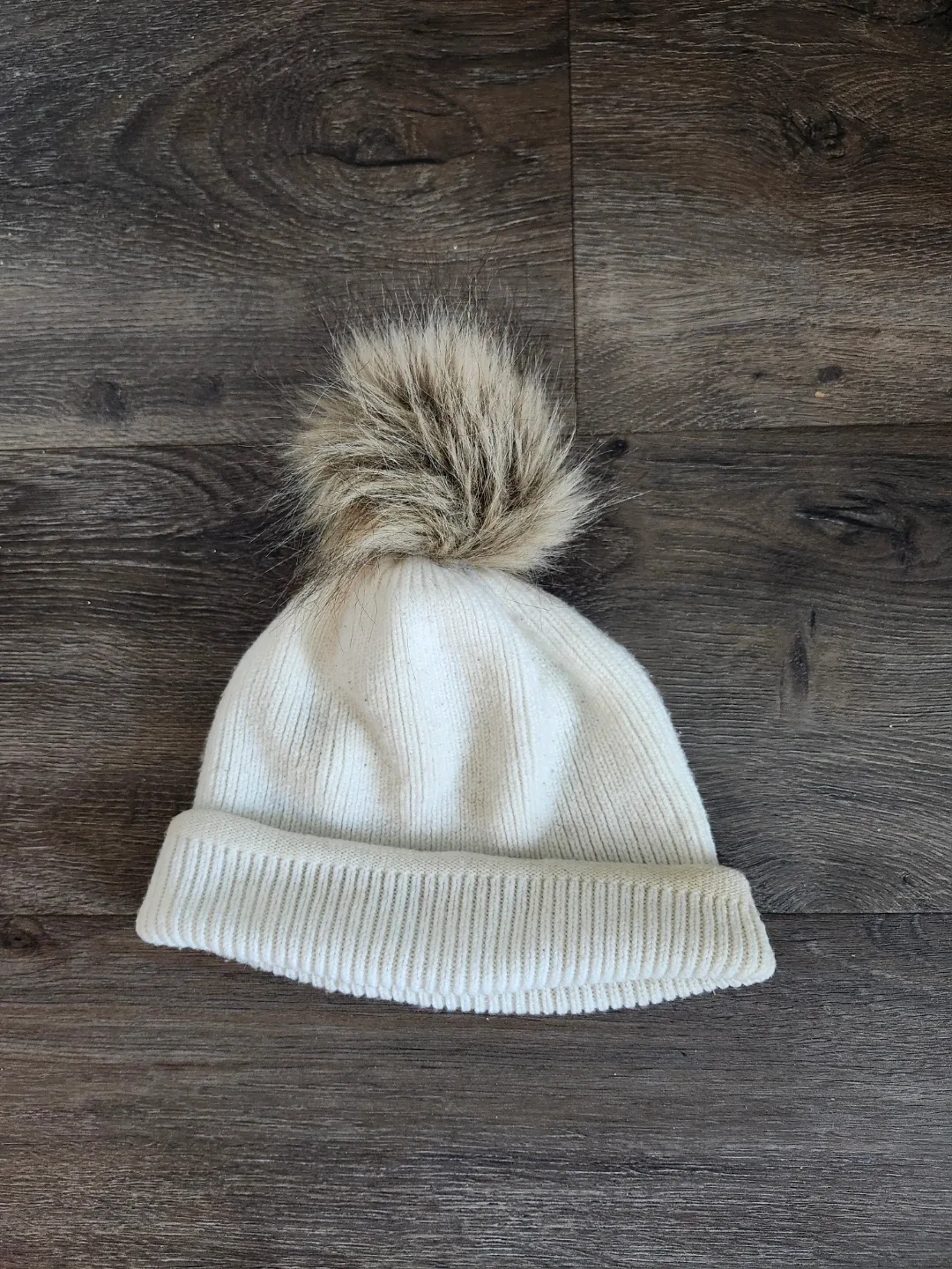 Main Character (Aritzia) Toque #Cleanout