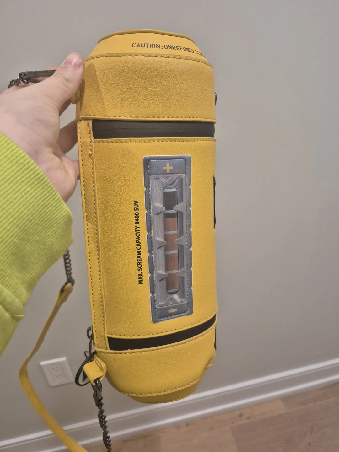 Monster's Inc Scream Canister Handbag - photo 4