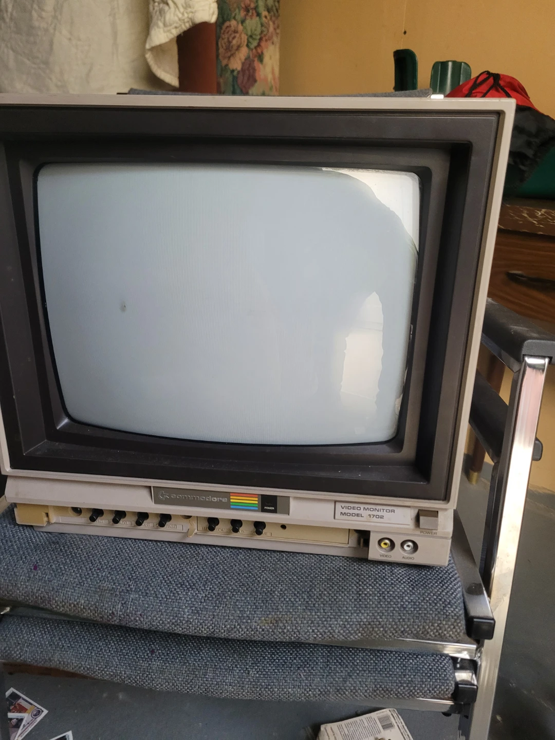 Commodore 1702 Video Monitor