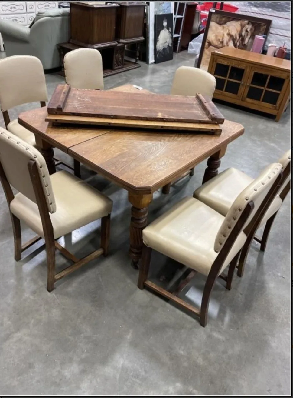 ANTIQUE OAK DINING TABLE AND 6- LEATHER CHAIRS image indicator(2)