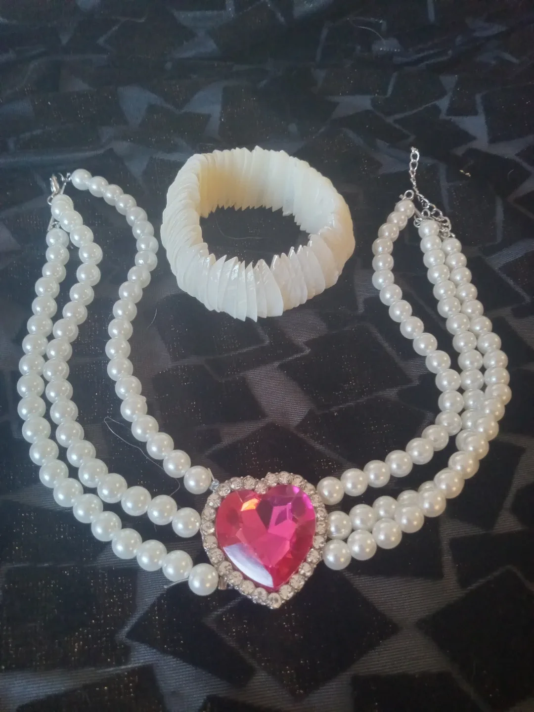 Pearl Necklace & Bracelet Set