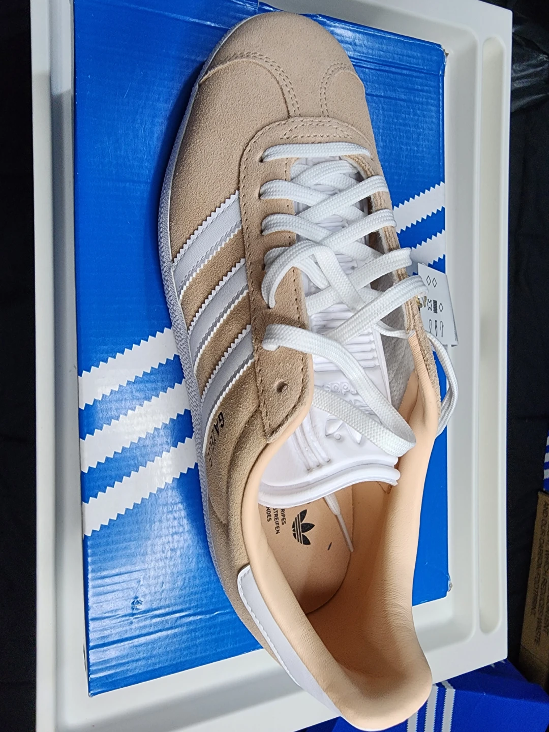 New Adidas Gazelle W Blush - Women's soze 8.5