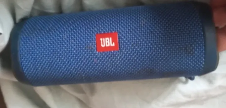 JBL Flip 4 Blue Portable Bluetooth Speaker