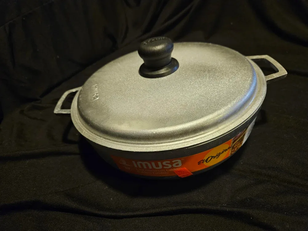 Imusa Aluminum Caldero Dutch Oven with Lid