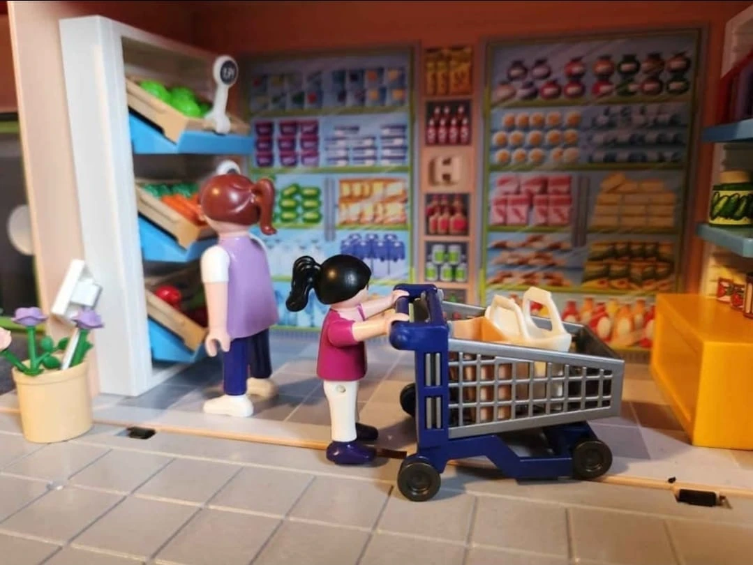 Playmobil Supermarket Playset - photo 4