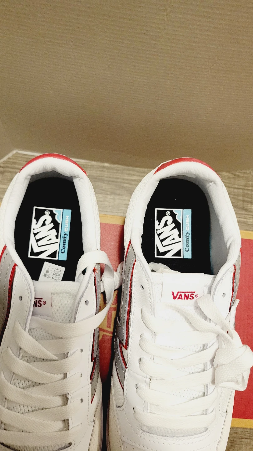 New Vans Court Skate Shoes - White/Red, With Box! - photo 4
