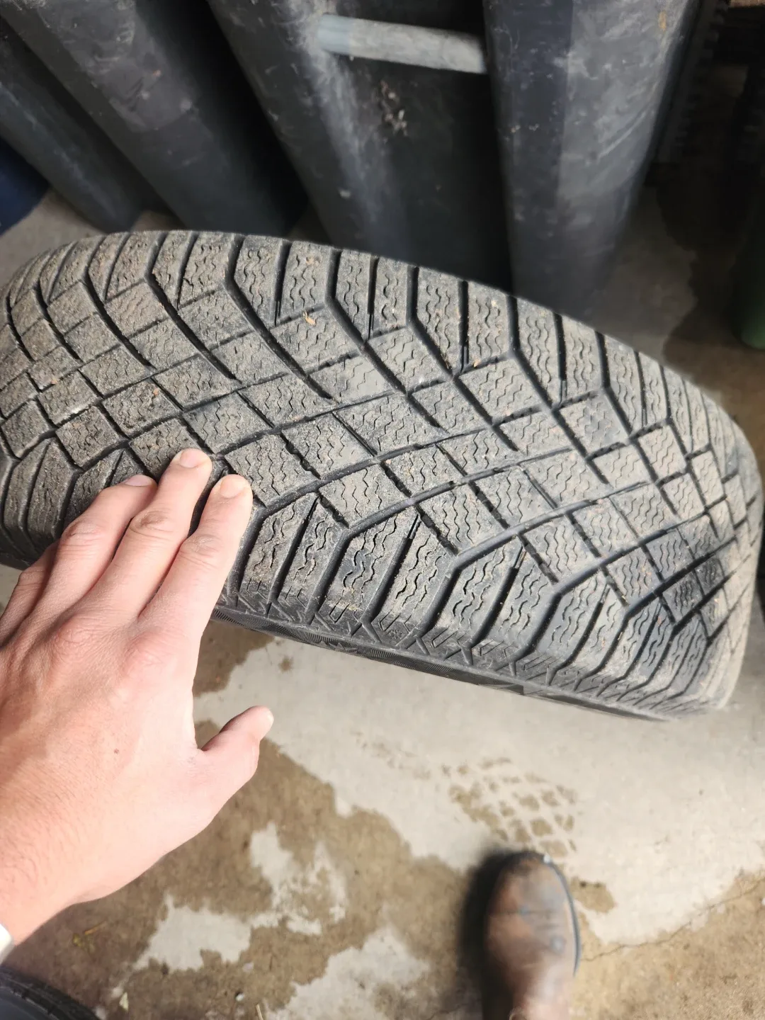 Set of Continental Winter Tires image indicator(6)