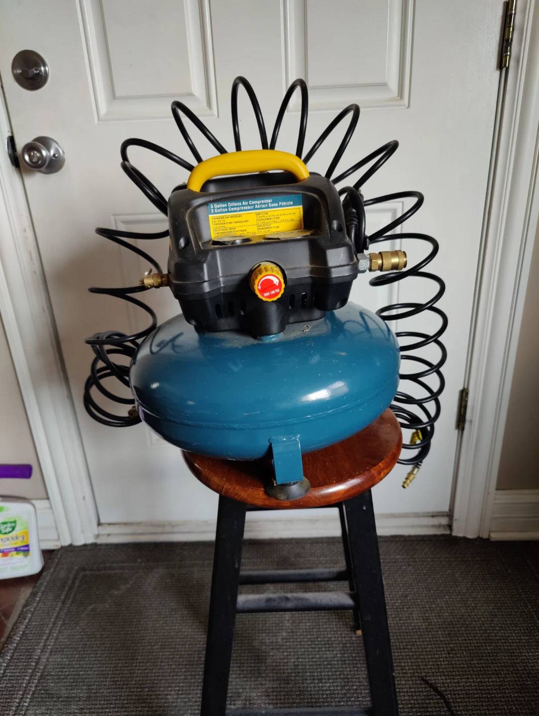 TNT 3 Gallon Oiless Air Compressor