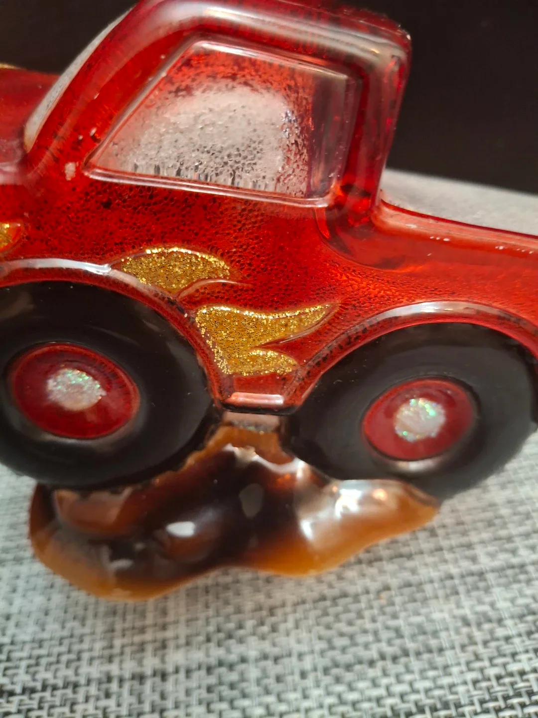 Truck Night Light - Red & Gold image indicator(2)