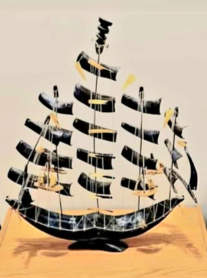 Unique Huge 27 * 22" Hand Carved Horn Sail Ship - photo 4