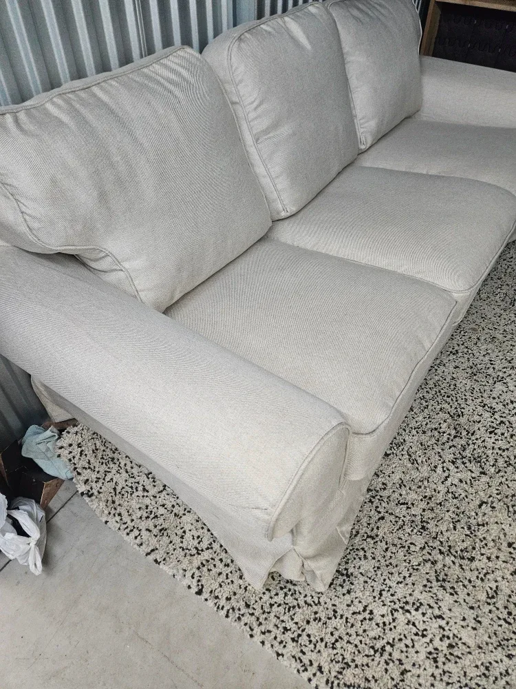 Clean and comfortable 3 seater sofa. image indicator(2)