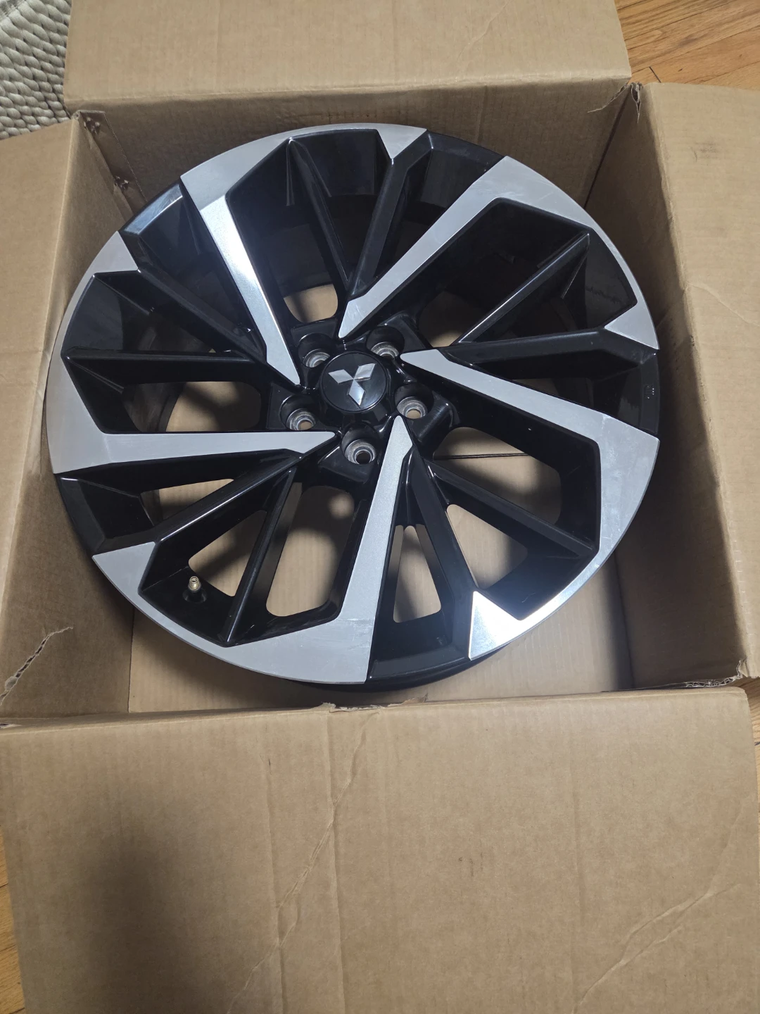Mitsubishi Alloy Wheel Rim