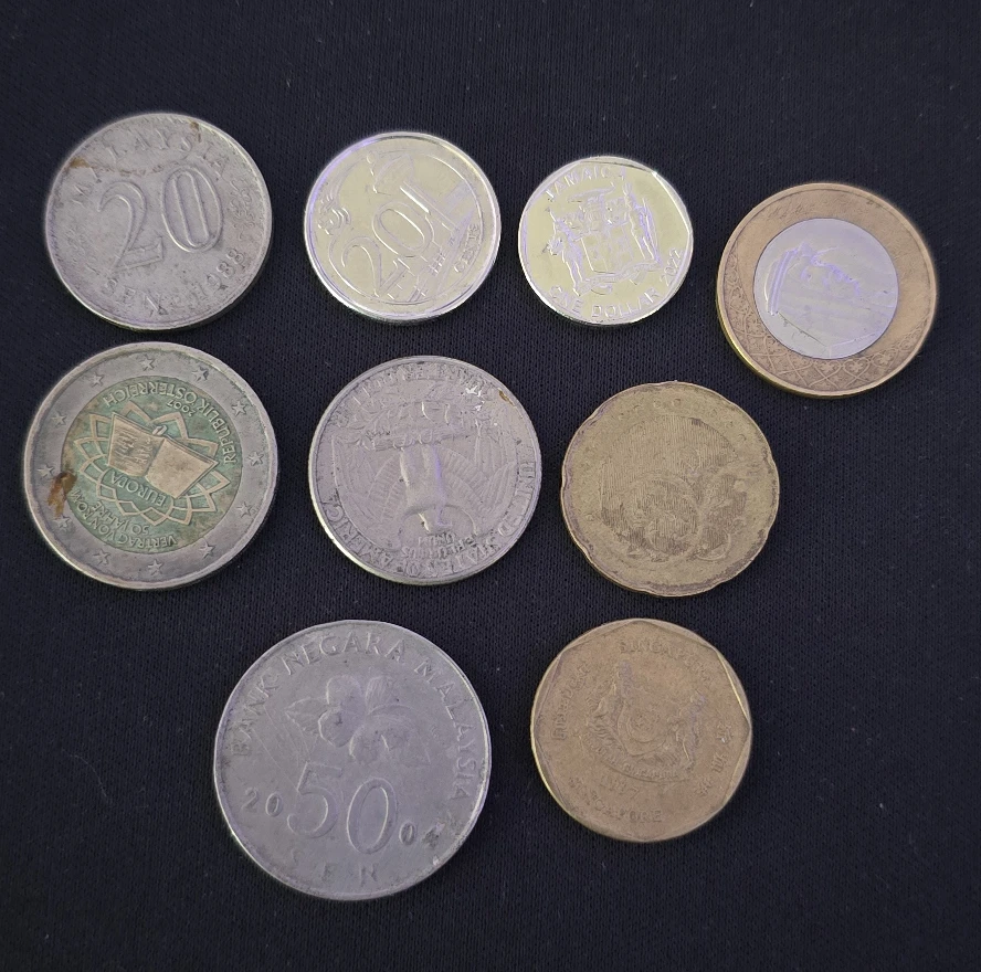 Set of 9 world coins
