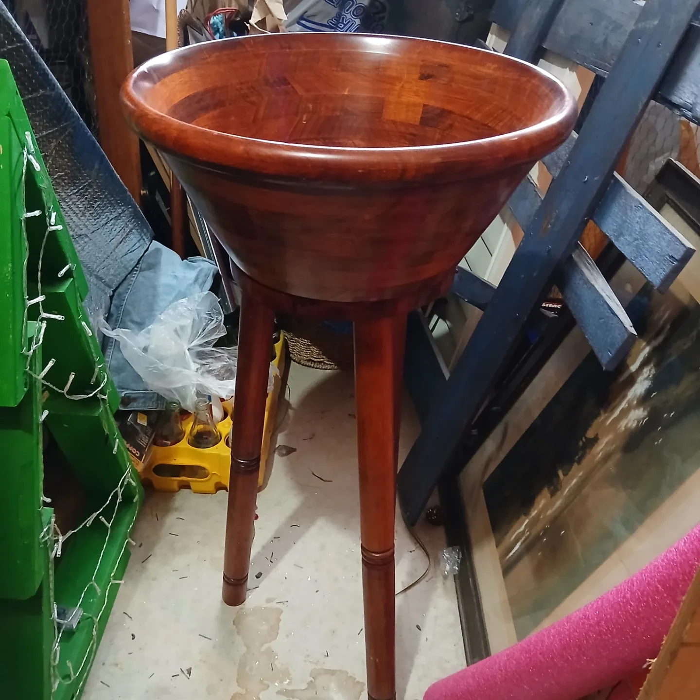 Wooden salad Bowl on Stand