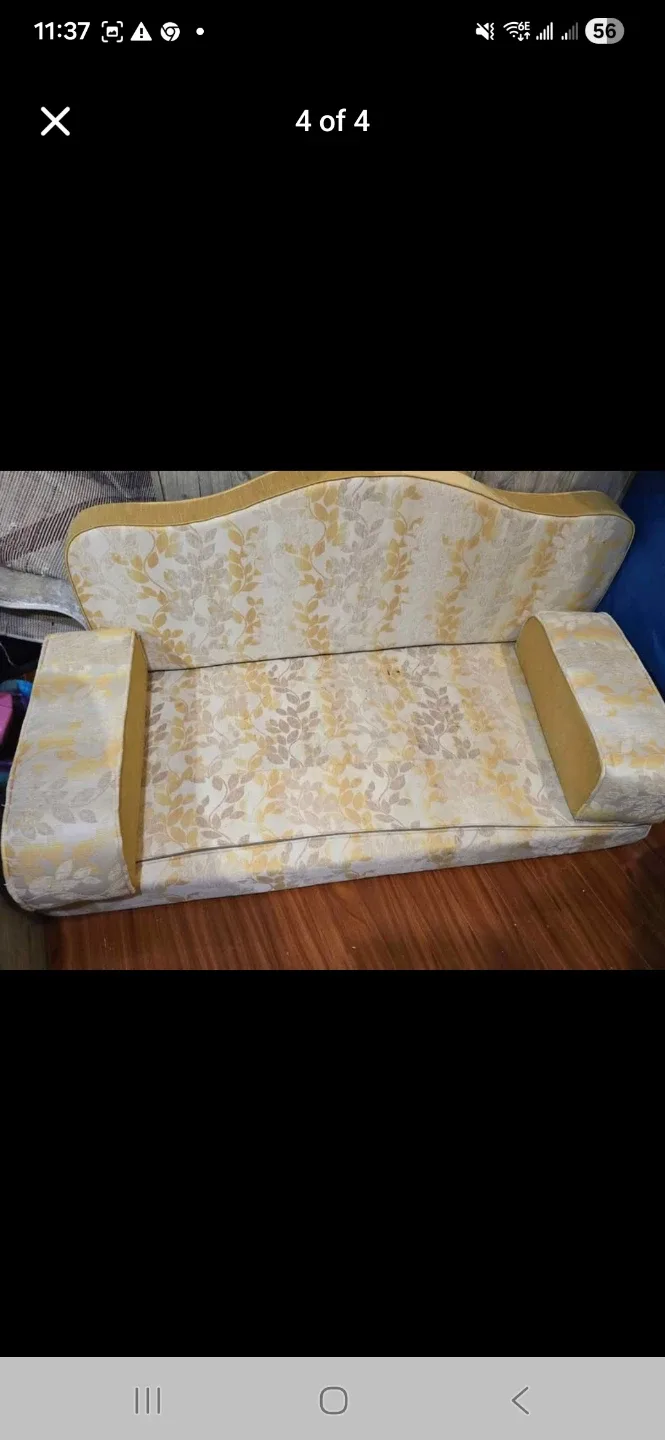 Floral Patterned Loveseat