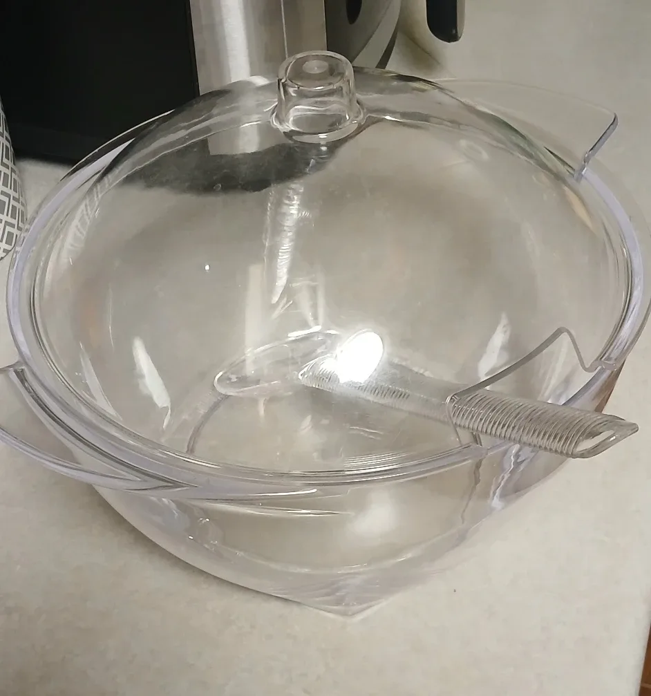 Salad Bowl with Lid and Serving Spoon