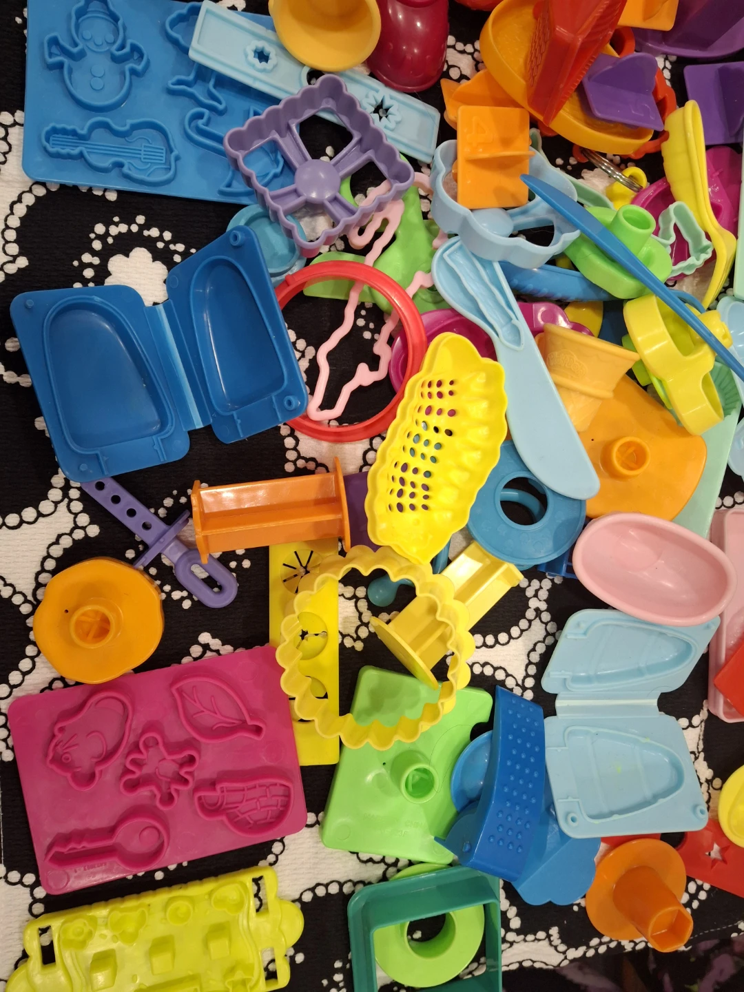 Jar of Play-Doh Tools - photo 3