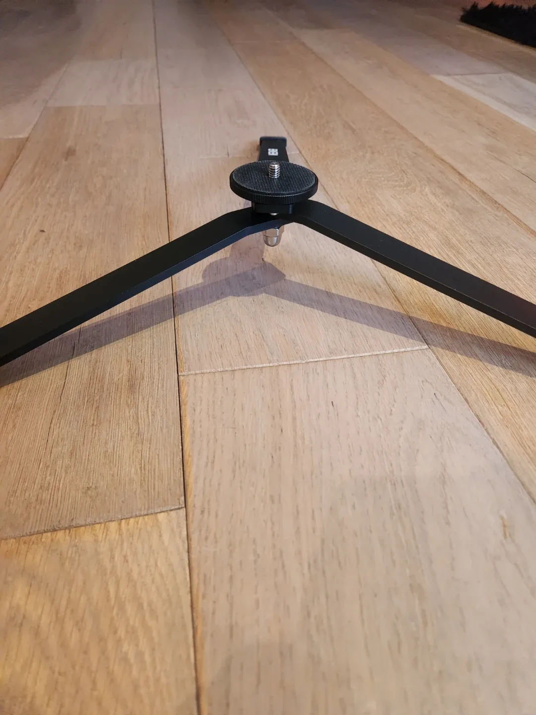 NEEWER CTN5 Foldable Tripod Legs image indicator(3)