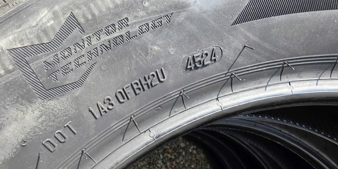 General Evertrek GT 225/60R17 Tires - Set of 4 - photo 2