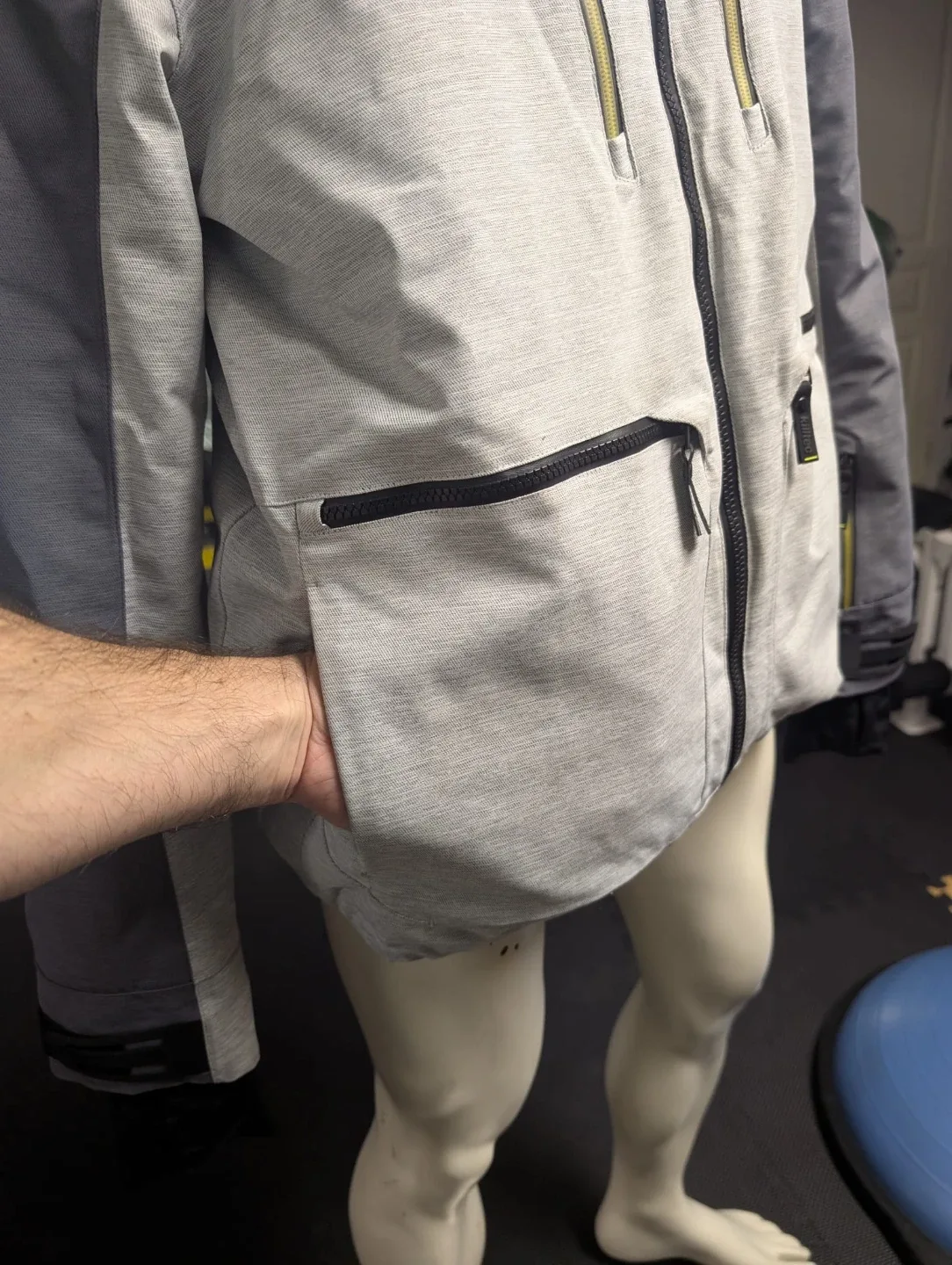 Size Large - Killtec Winter Ski jacket image indicator(4)