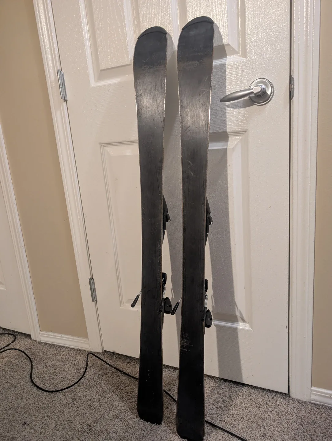 #Cleanout Head Supershape i.Titan Skis image indicator(5)