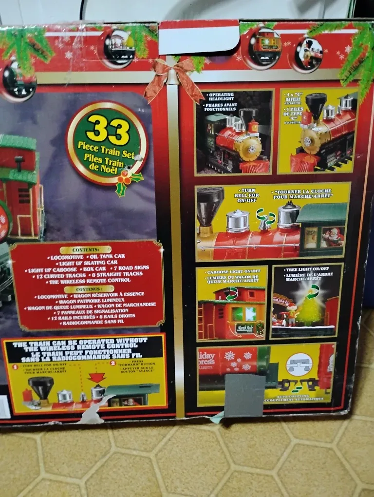 North Pole Express 33 Piece Train Set - New image indicator(6)