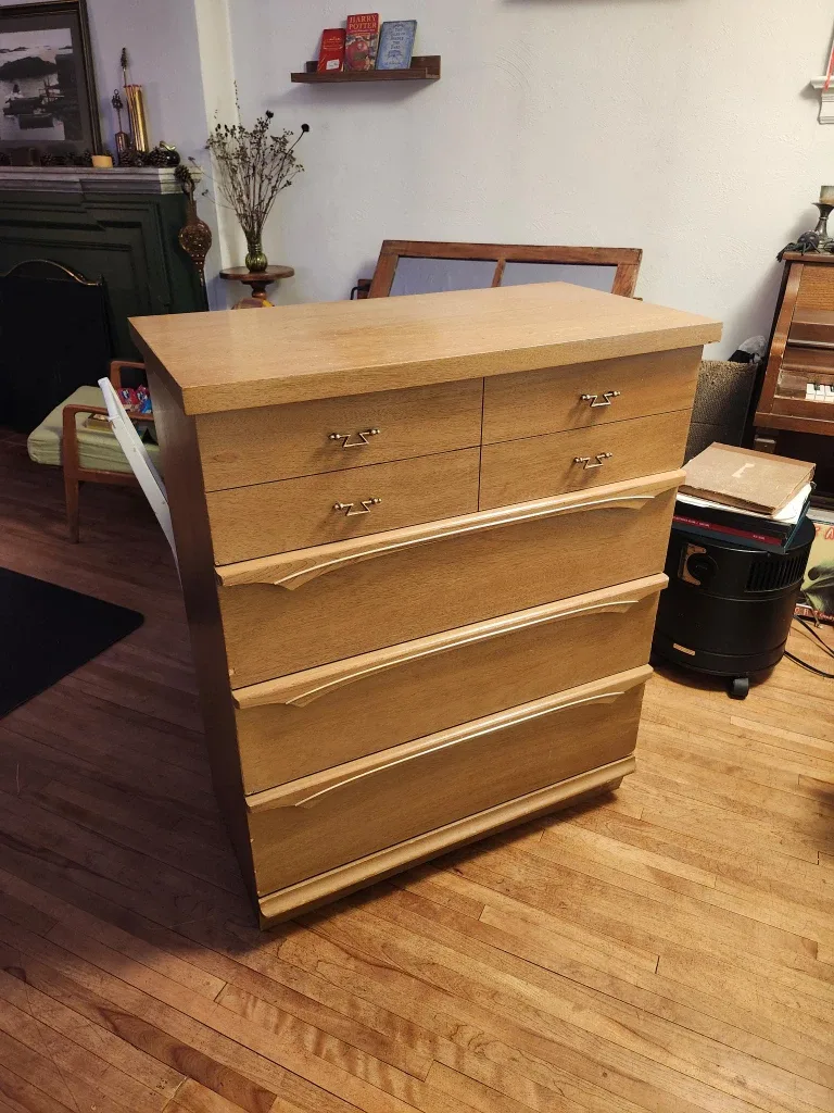 vintage MCM dresser (Kingston Rd@Warden) #cleanout
