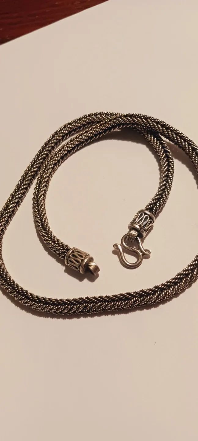 Sterling Silver 925 Very Thick Snake Chain w/Unique Clasp. 19". image indicator(4)