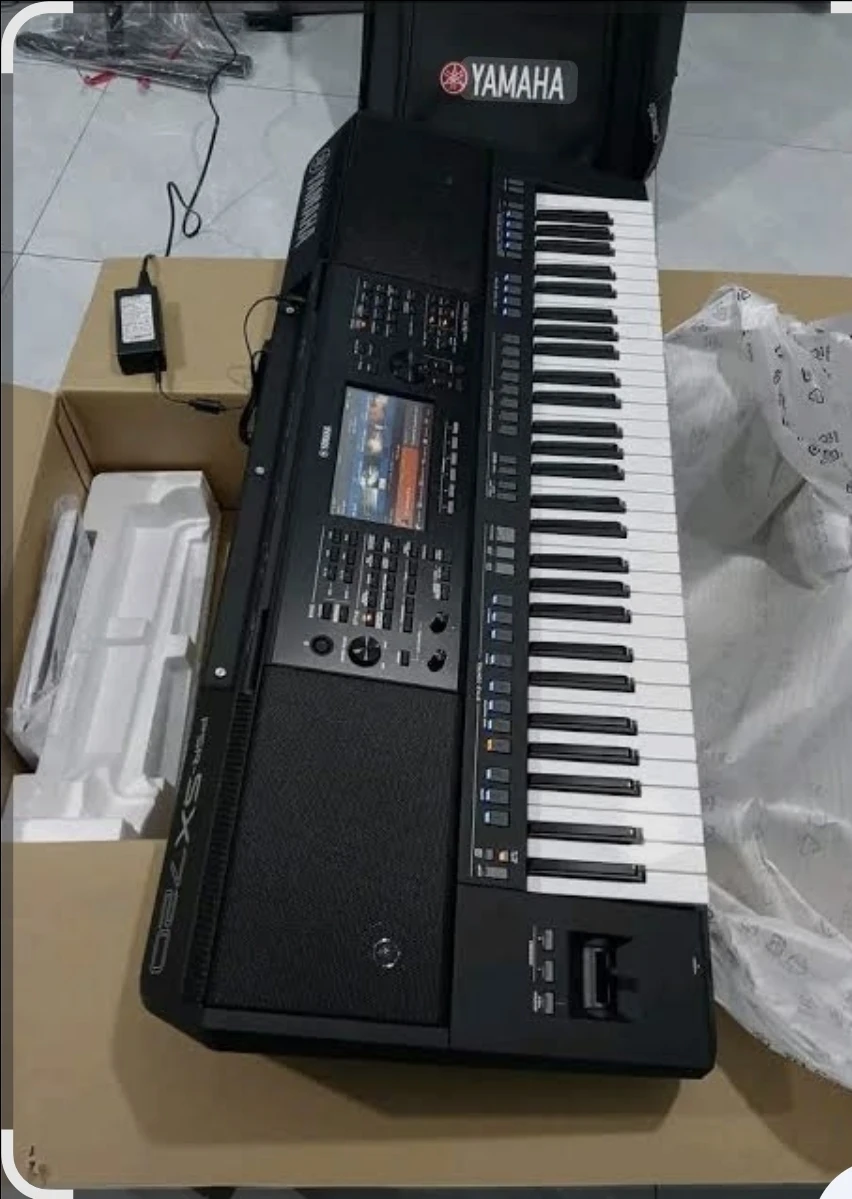Yamaha SX720 Keyboard