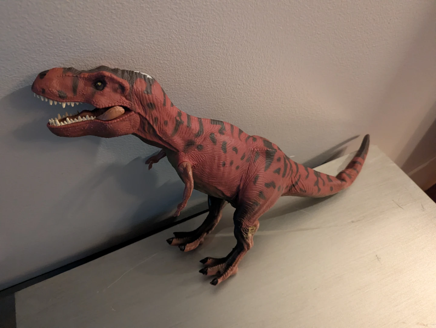 Jurassic Park Red Tyrannosaurus Rex Toy - photo 2