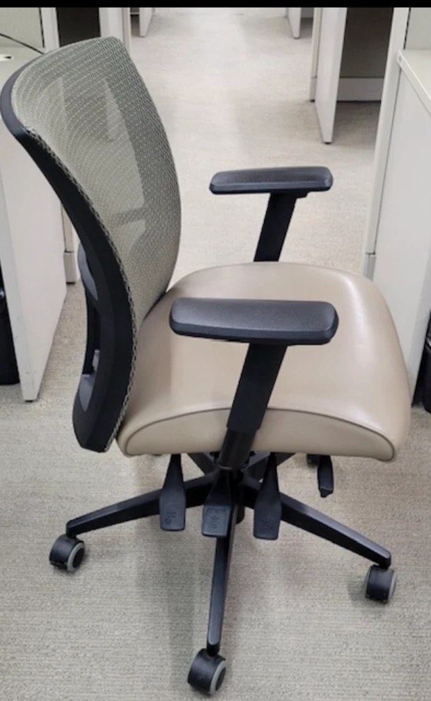 Used – Global Vion Task Chair Multi adjustable - photo 2
